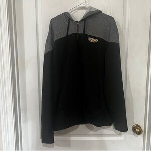 Southern Marsh Men's Black and Gray Sweater